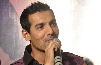 John Abraham manhandles fan at Desi Boyz promotional event in Pune